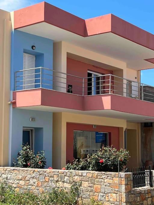 Olive Apartment
